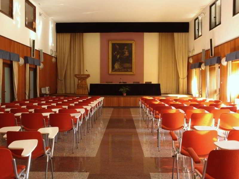 Emmaus Hotel Цафферана-Этнея Экстерьер фото