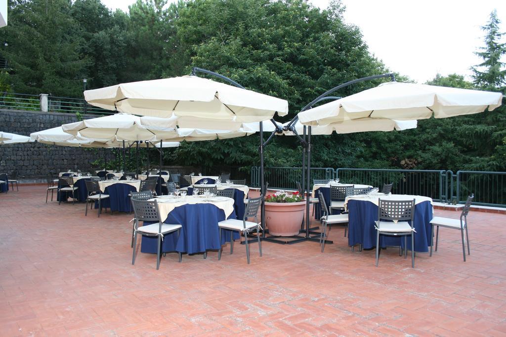 Emmaus Hotel Цафферана-Этнея Экстерьер фото